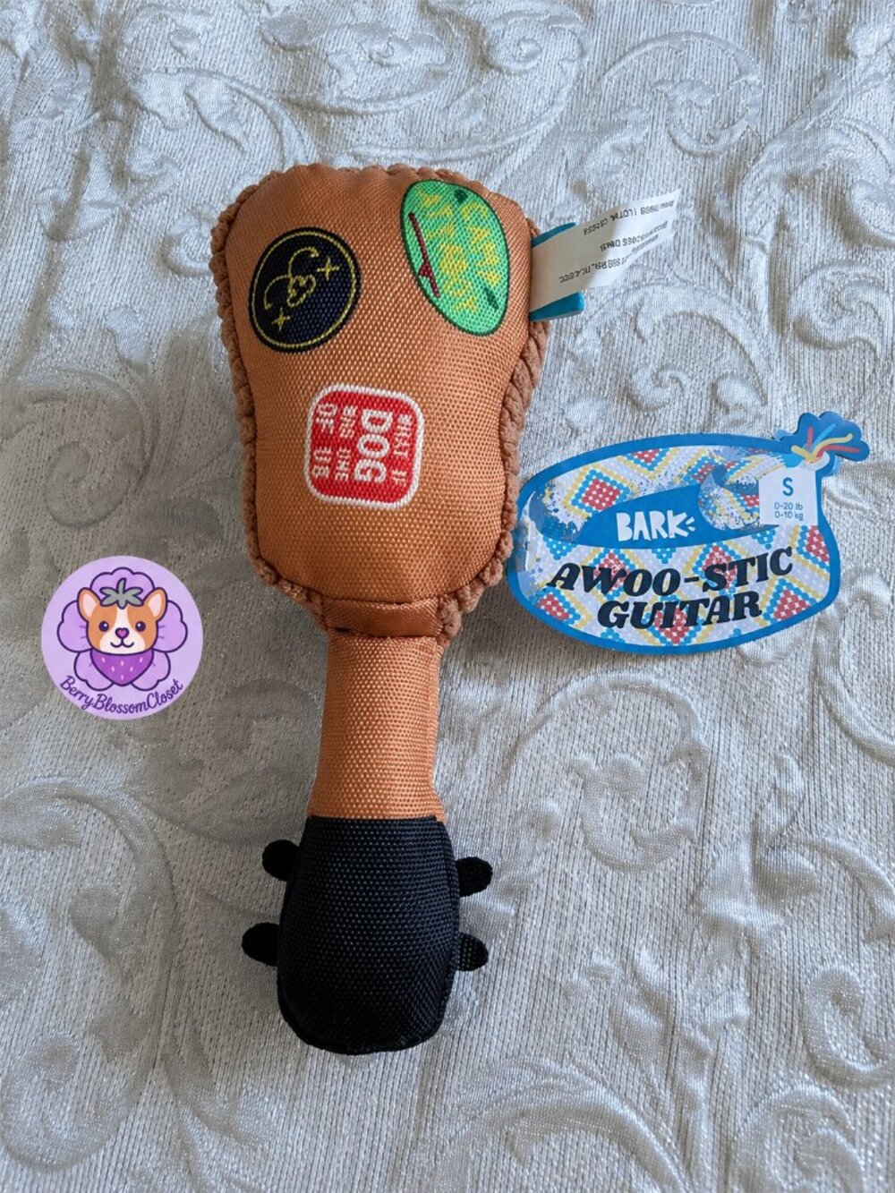 BARK Awoo-Stic Guitar Dog Toy Size Small S 0-20 lb – Music Guitar Plush Toy